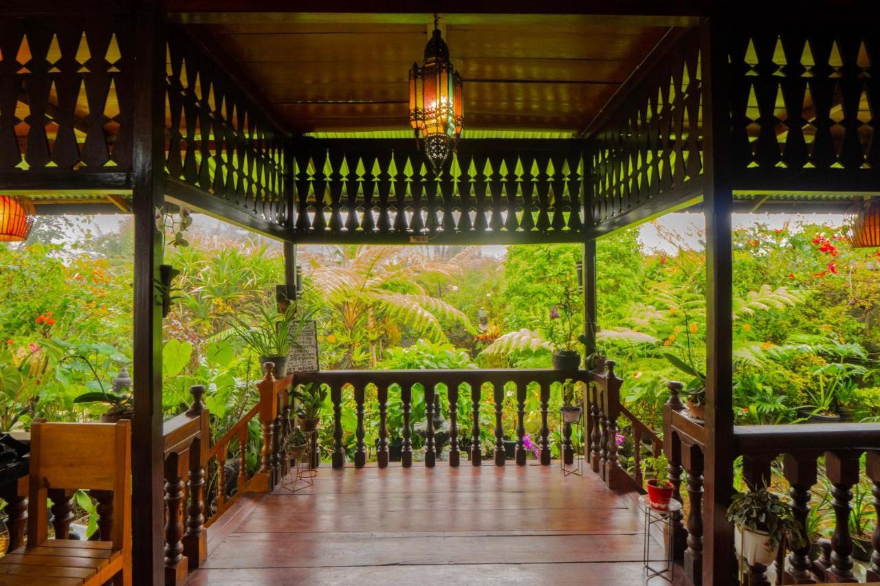 Rumah Kayu Sulawesi Antique Bedugul  Exterior foto